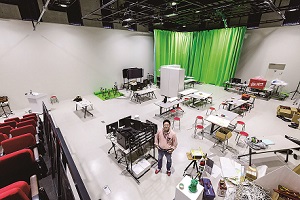 デザイン系と工学の融合がテーマの研究棟「デザイン・メディア協創工房」