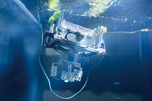 水中ロボット
